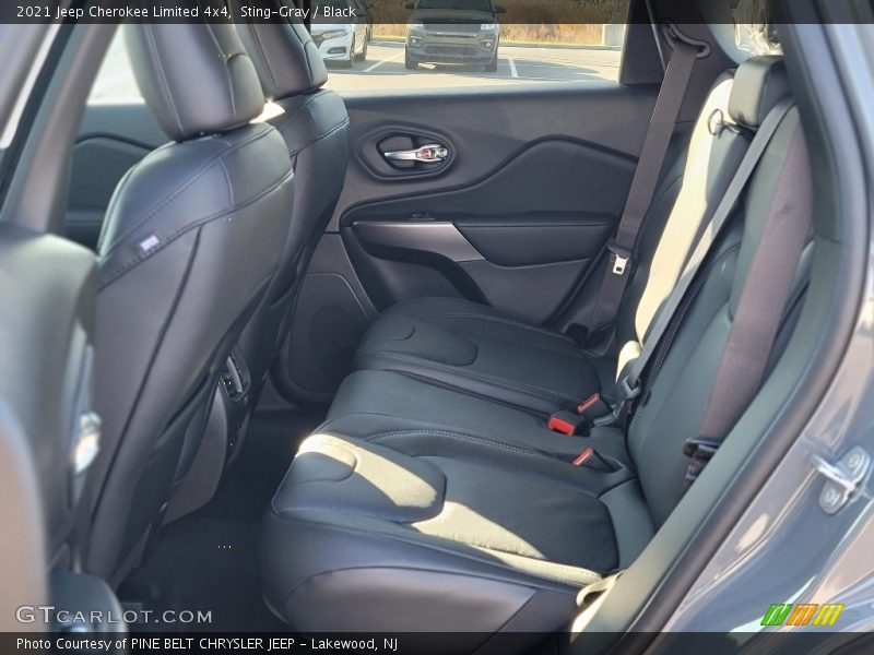 Sting-Gray / Black 2021 Jeep Cherokee Limited 4x4