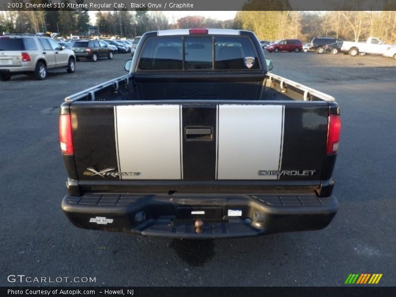 Black Onyx / Graphite 2003 Chevrolet S10 Xtreme Regular Cab