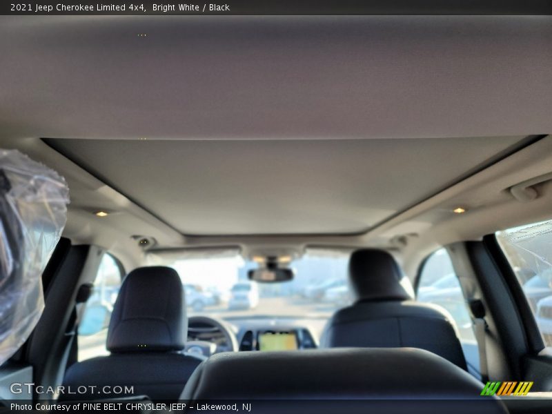 Bright White / Black 2021 Jeep Cherokee Limited 4x4