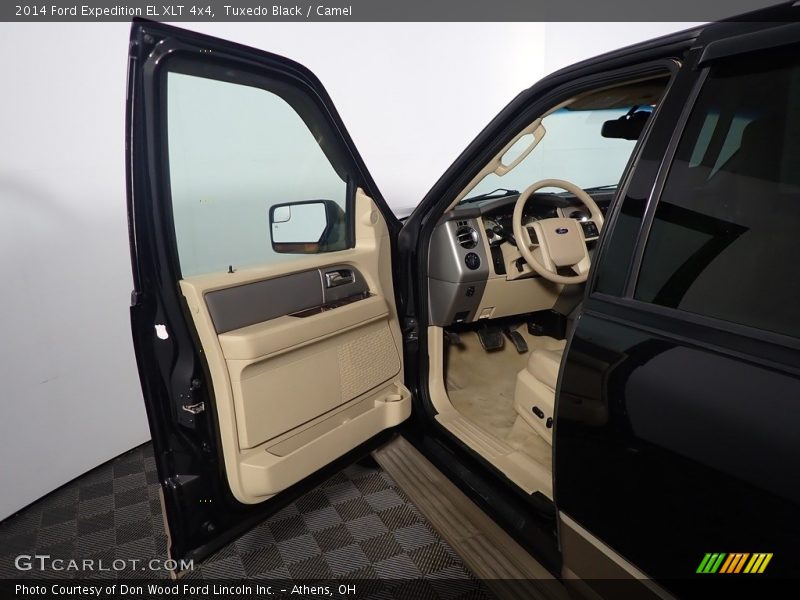 Tuxedo Black / Camel 2014 Ford Expedition EL XLT 4x4
