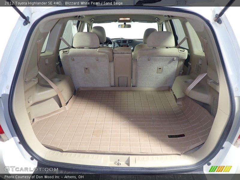 Blizzard White Pearl / Sand Beige 2012 Toyota Highlander SE 4WD