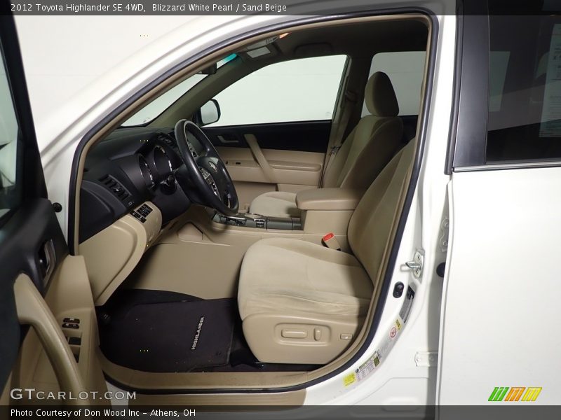 Blizzard White Pearl / Sand Beige 2012 Toyota Highlander SE 4WD