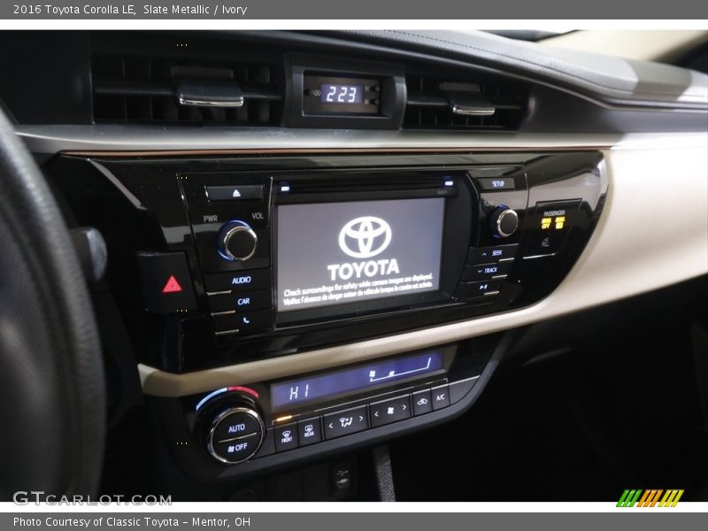 Slate Metallic / Ivory 2016 Toyota Corolla LE
