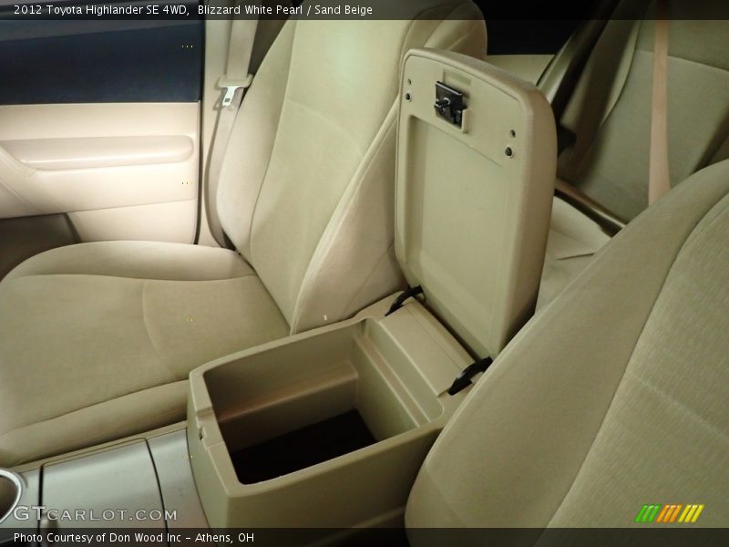 Blizzard White Pearl / Sand Beige 2012 Toyota Highlander SE 4WD