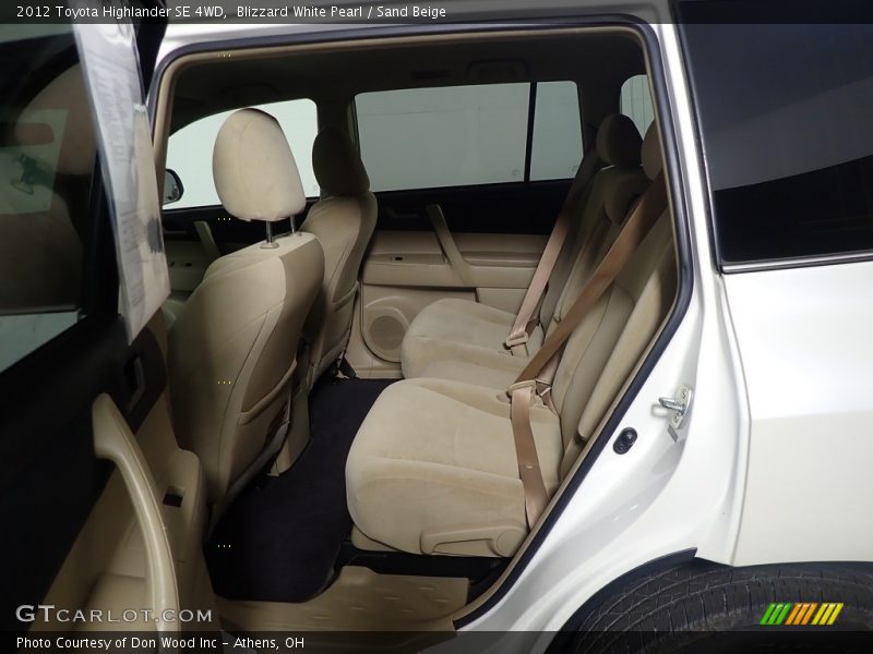 Blizzard White Pearl / Sand Beige 2012 Toyota Highlander SE 4WD