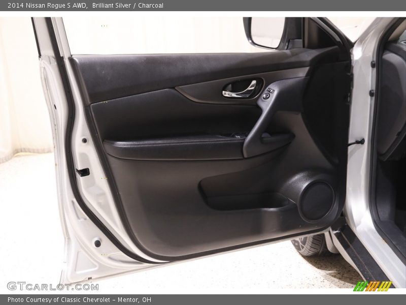 Brilliant Silver / Charcoal 2014 Nissan Rogue S AWD