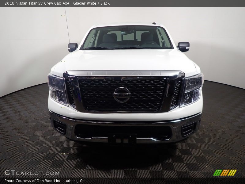 Glacier White / Black 2018 Nissan Titan SV Crew Cab 4x4