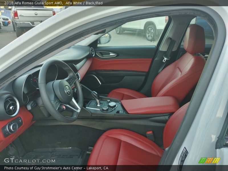 Alfa White / Black/Red 2018 Alfa Romeo Giulia Sport AWD