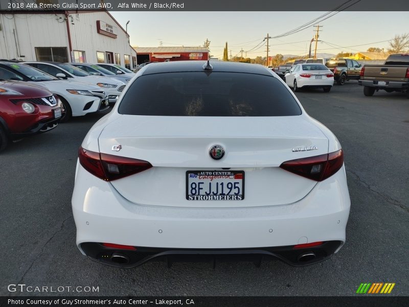 Alfa White / Black/Red 2018 Alfa Romeo Giulia Sport AWD