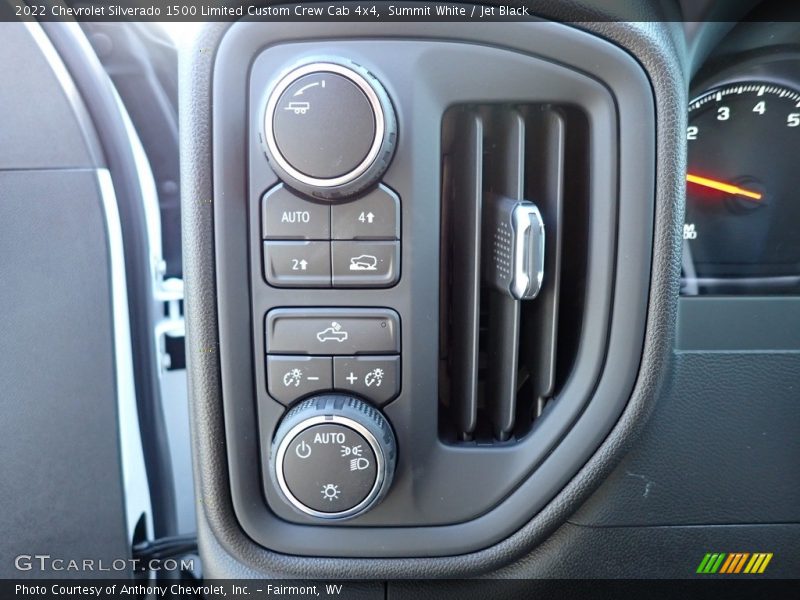 Summit White / Jet Black 2022 Chevrolet Silverado 1500 Limited Custom Crew Cab 4x4