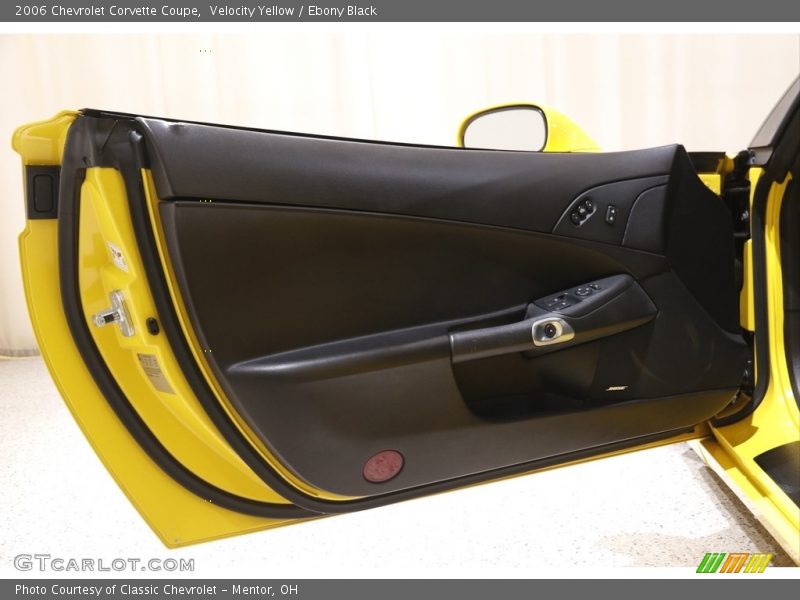Velocity Yellow / Ebony Black 2006 Chevrolet Corvette Coupe