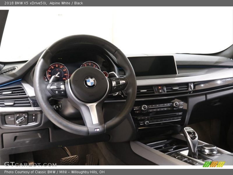 Alpine White / Black 2018 BMW X5 xDrive50i
