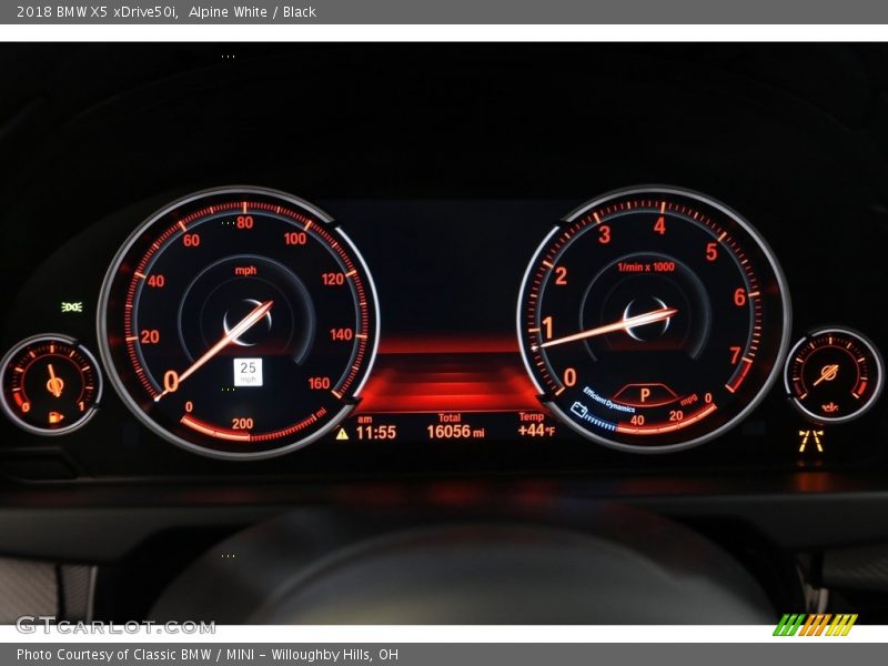 Alpine White / Black 2018 BMW X5 xDrive50i