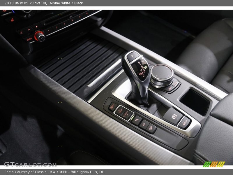 Alpine White / Black 2018 BMW X5 xDrive50i
