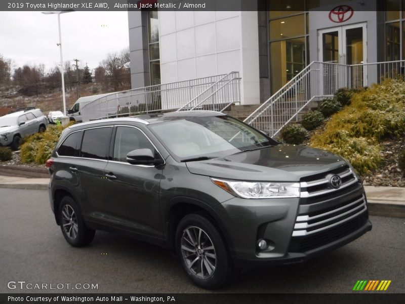 Alumina Jade Metallic / Almond 2019 Toyota Highlander XLE AWD