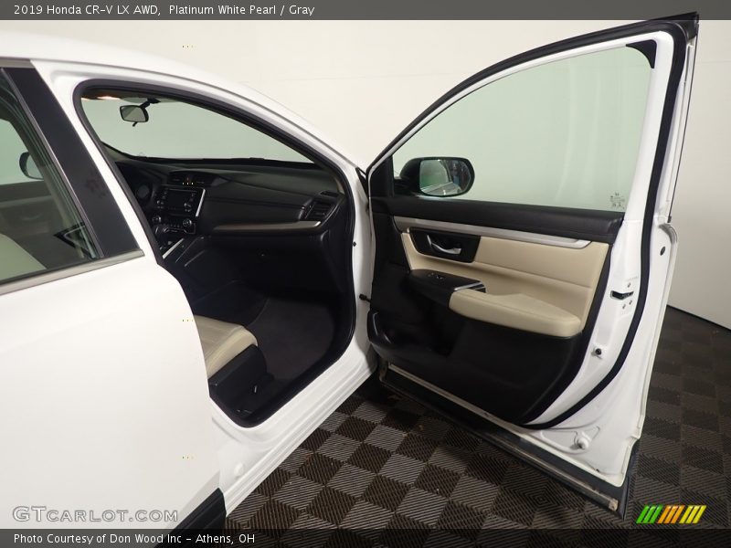 Platinum White Pearl / Gray 2019 Honda CR-V LX AWD