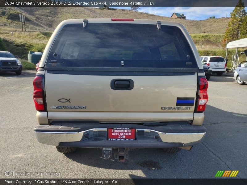 Sandstone Metallic / Tan 2004 Chevrolet Silverado 2500HD LS Extended Cab 4x4