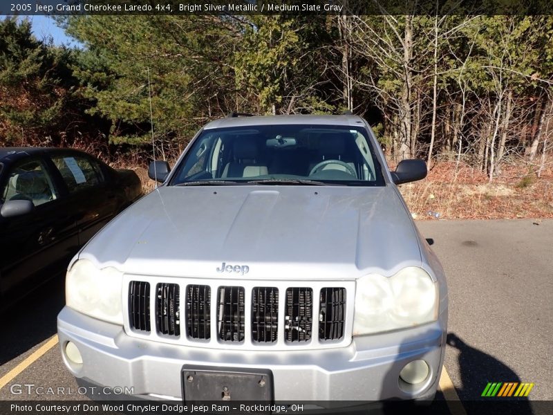 Bright Silver Metallic / Medium Slate Gray 2005 Jeep Grand Cherokee Laredo 4x4