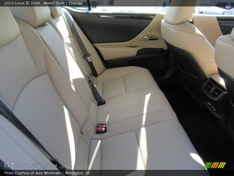 Atomic Silver / Chateau 2020 Lexus ES 300h