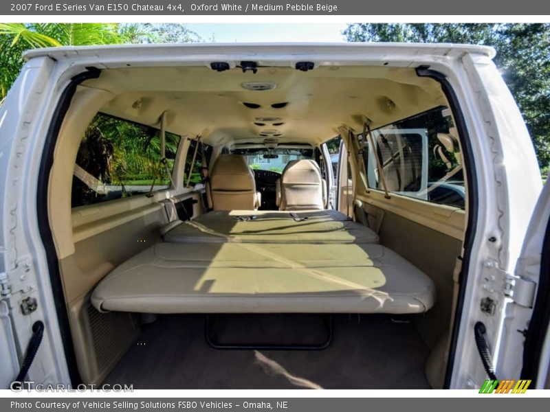  2007 E Series Van E150 Chateau 4x4 Trunk