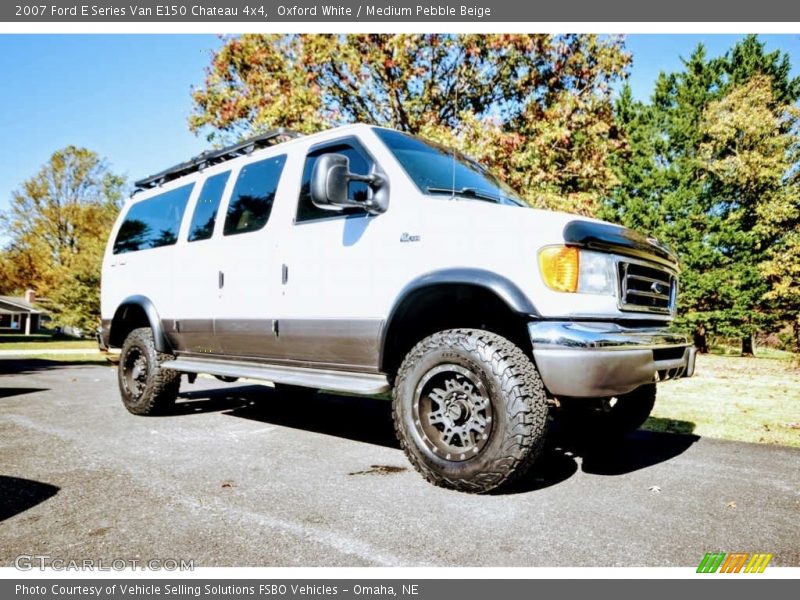  2007 E Series Van E150 Chateau 4x4 Oxford White