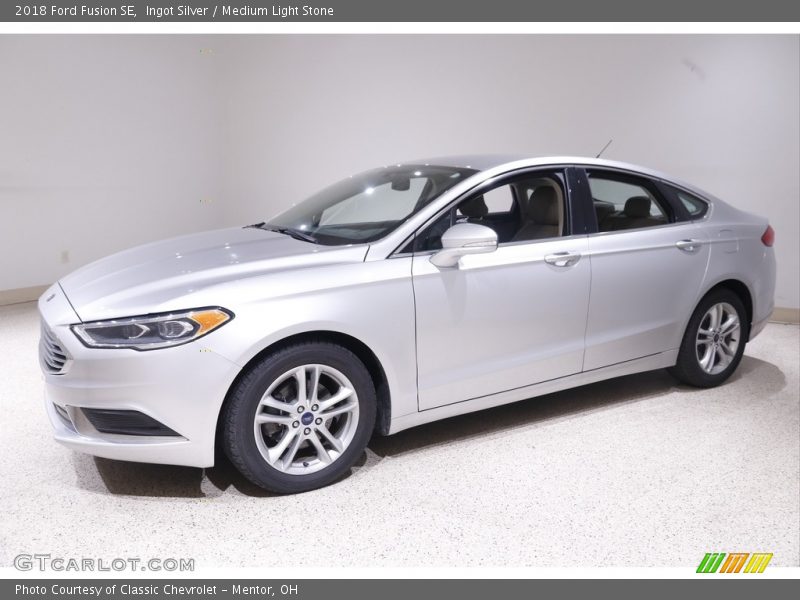 Ingot Silver / Medium Light Stone 2018 Ford Fusion SE