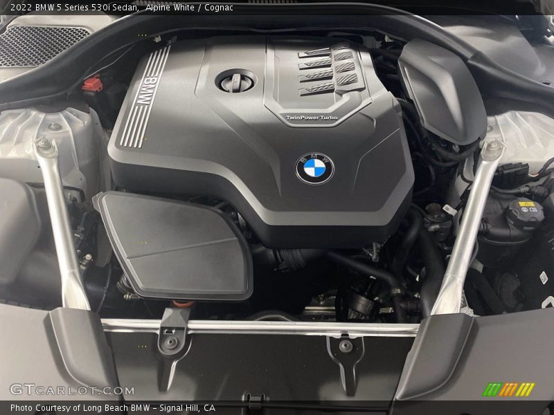 Alpine White / Cognac 2022 BMW 5 Series 530i Sedan
