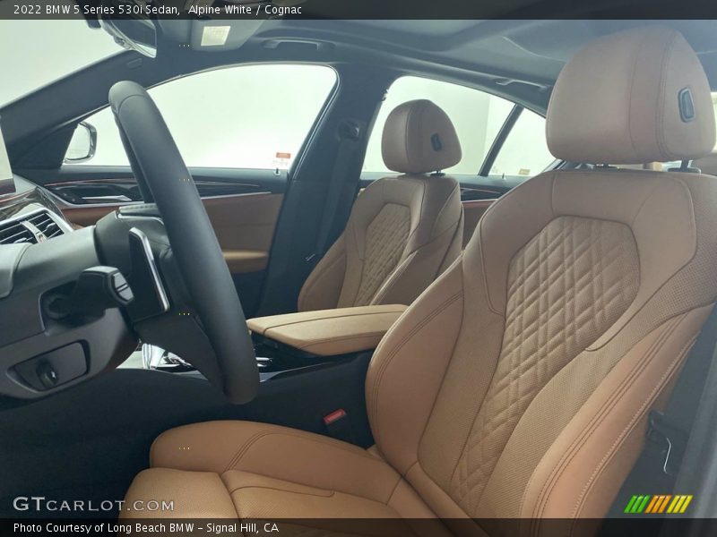 Alpine White / Cognac 2022 BMW 5 Series 530i Sedan
