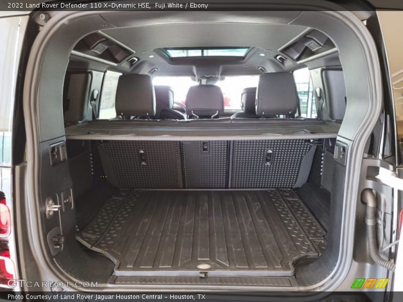  2022 Defender 110 X-Dynamic HSE Trunk