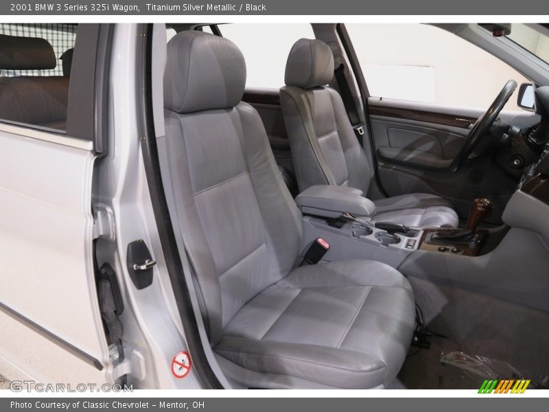 Front Seat of 2001 3 Series 325i Wagon