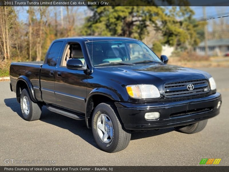 Front 3/4 View of 2001 Tundra Limited Extended Cab 4x4