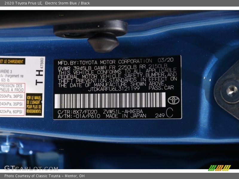 Electric Storm Blue / Black 2020 Toyota Prius LE