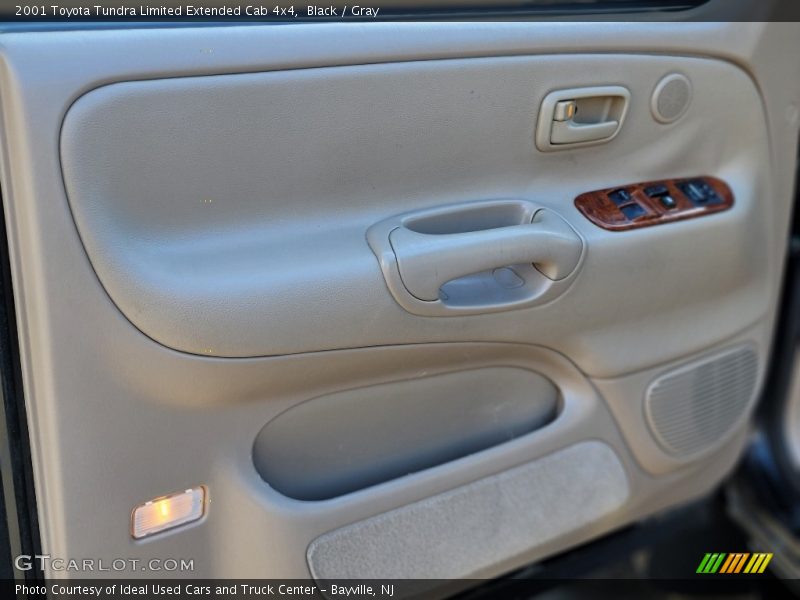 Black / Gray 2001 Toyota Tundra Limited Extended Cab 4x4