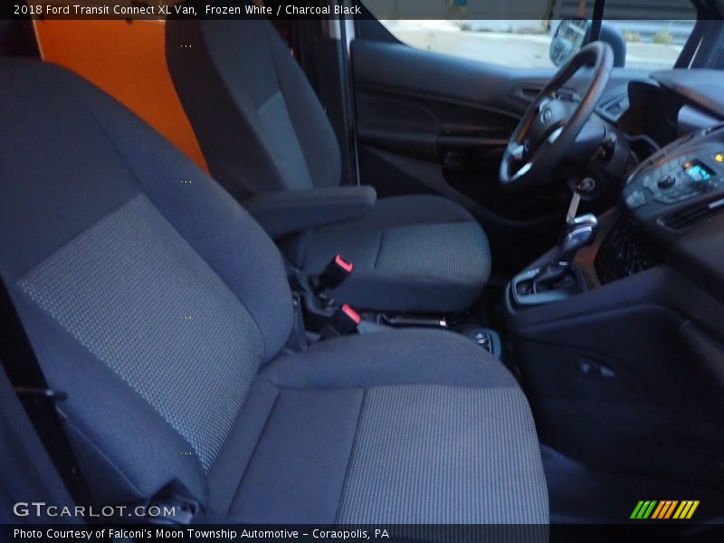 Frozen White / Charcoal Black 2018 Ford Transit Connect XL Van