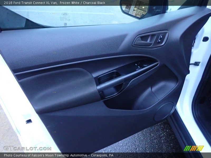 Frozen White / Charcoal Black 2018 Ford Transit Connect XL Van
