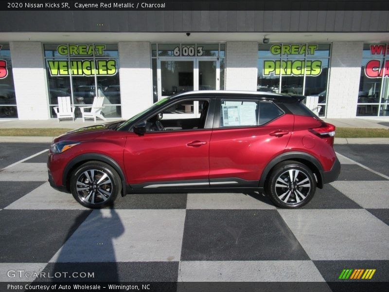 Cayenne Red Metallic / Charcoal 2020 Nissan Kicks SR