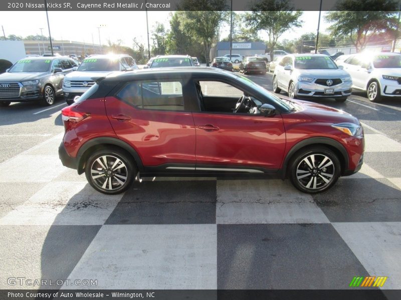 Cayenne Red Metallic / Charcoal 2020 Nissan Kicks SR