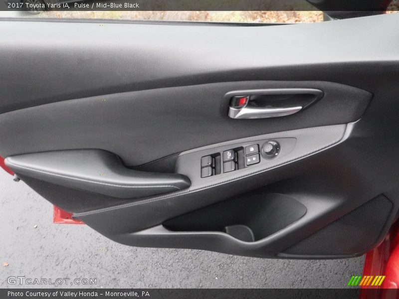 Pulse / Mid-Blue Black 2017 Toyota Yaris iA