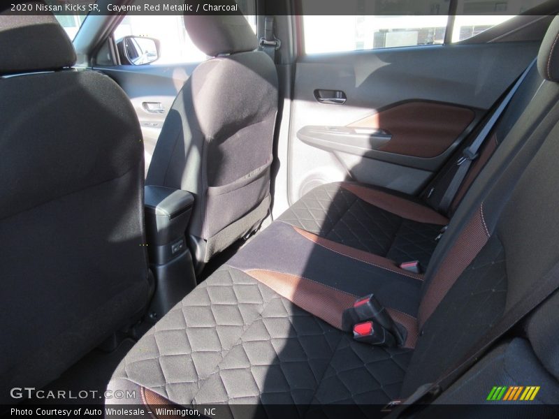 Cayenne Red Metallic / Charcoal 2020 Nissan Kicks SR