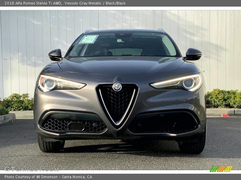 Vesuvio Gray Metallic / Black/Black 2018 Alfa Romeo Stelvio Ti AWD