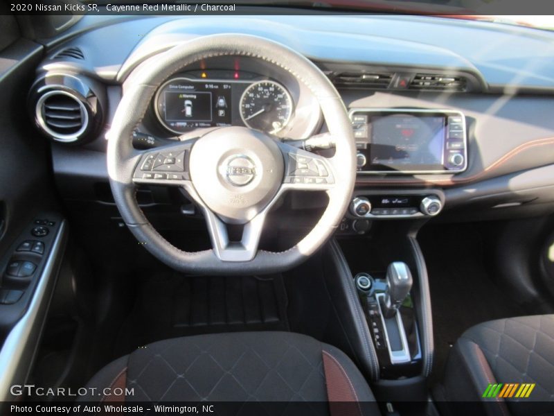 Cayenne Red Metallic / Charcoal 2020 Nissan Kicks SR
