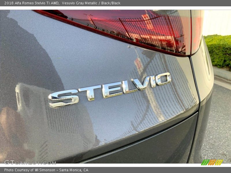 Vesuvio Gray Metallic / Black/Black 2018 Alfa Romeo Stelvio Ti AWD