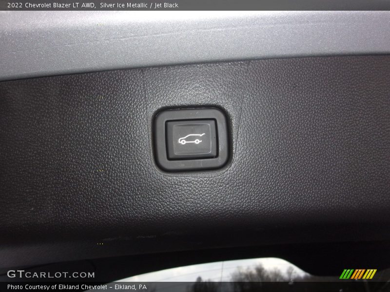 Silver Ice Metallic / Jet Black 2022 Chevrolet Blazer LT AWD