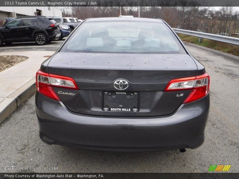 Magnetic Gray Metallic / Ash 2013 Toyota Camry LE