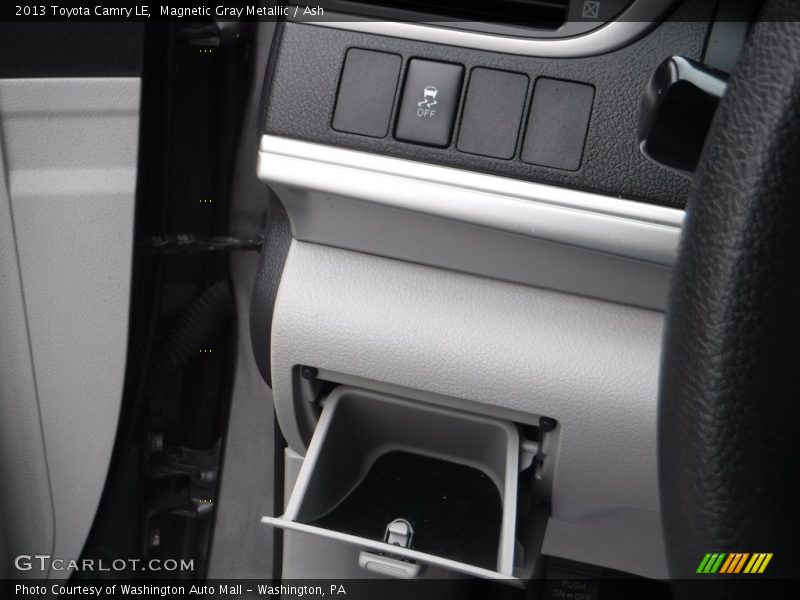 Magnetic Gray Metallic / Ash 2013 Toyota Camry LE