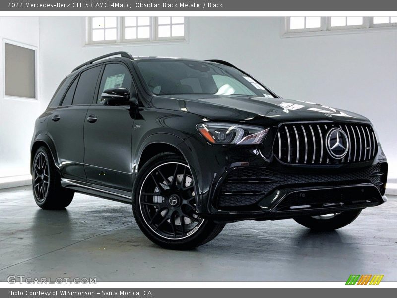 Front 3/4 View of 2022 GLE 53 AMG 4Matic