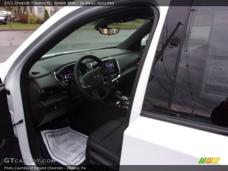 Summit White / Jet Black/­Spice Red 2022 Chevrolet Traverse RS