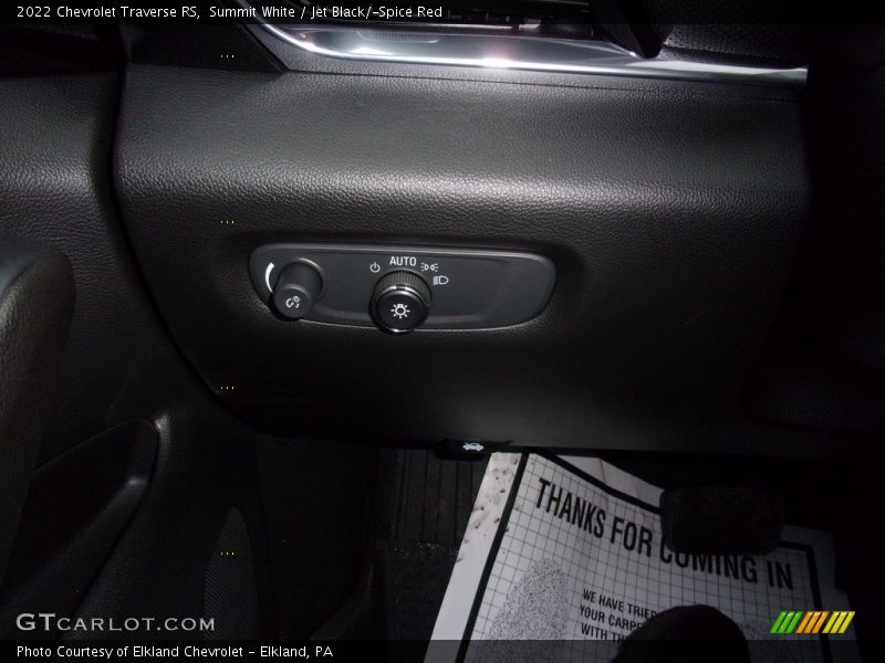 Summit White / Jet Black/­Spice Red 2022 Chevrolet Traverse RS
