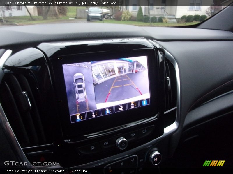 Summit White / Jet Black/­Spice Red 2022 Chevrolet Traverse RS