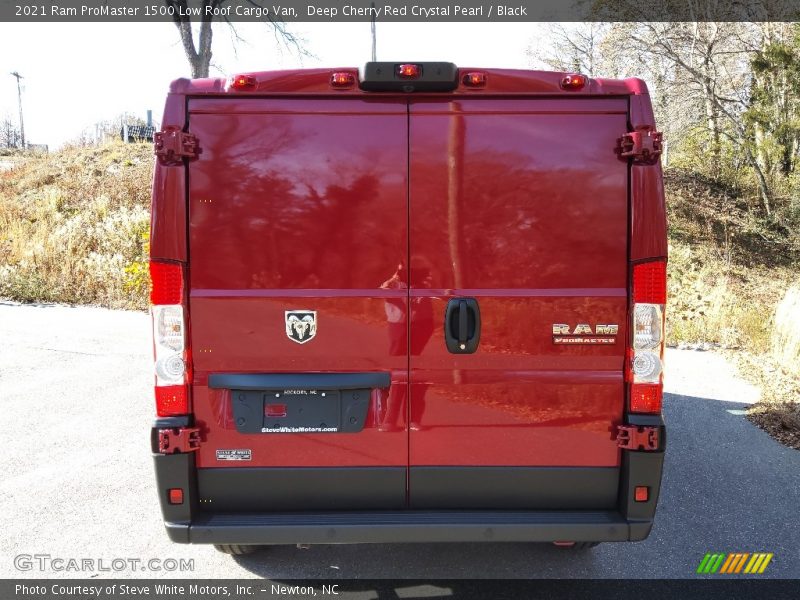 Deep Cherry Red Crystal Pearl / Black 2021 Ram ProMaster 1500 Low Roof Cargo Van